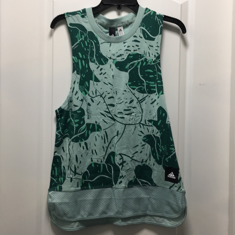 Adidas print muscle tank, women’s, NWT